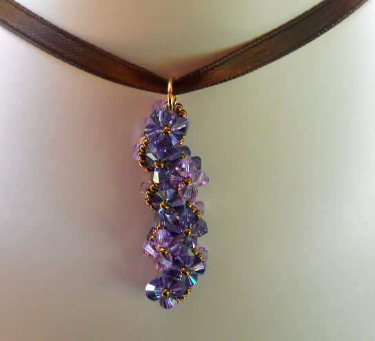 Reversible Garland Pendant - Image 3